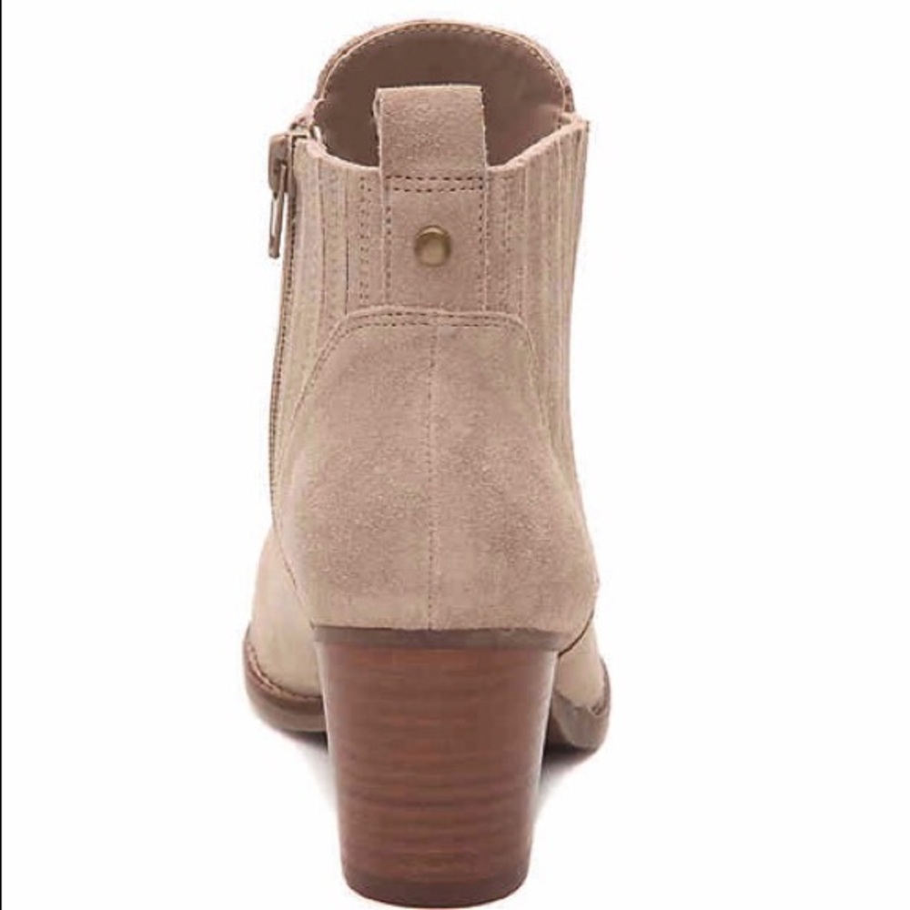 NWT Crown Vintage Cindy Bootie - Picture 3 of 6